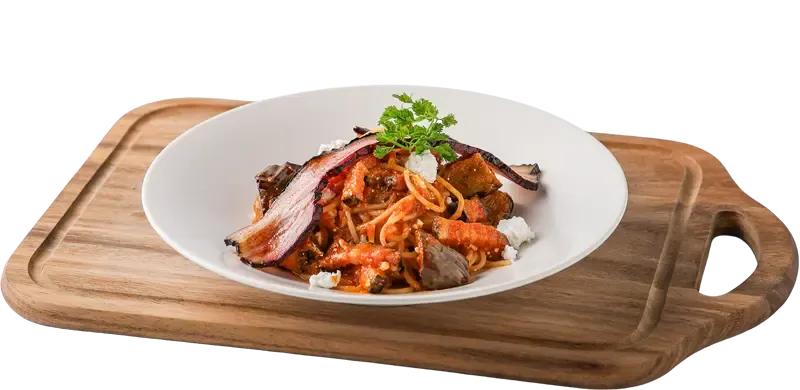 農家ベーコンと茄子のパスタ クミン香るアラビアータ